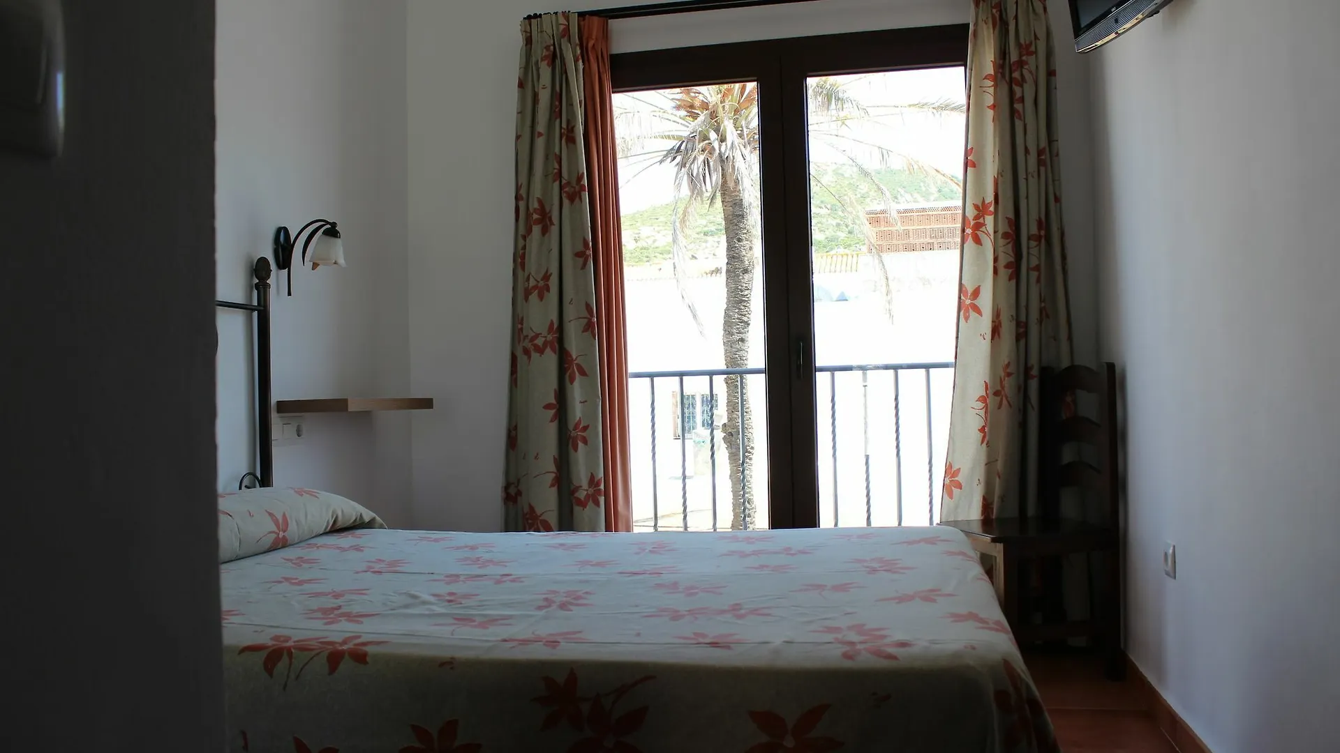 ** Guest house Hostal Jadraza Zahara de los Atunes Spain